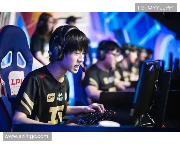 RNG战队在王者荣耀中展现灵活战术与团队配合的完美结合实时新闻